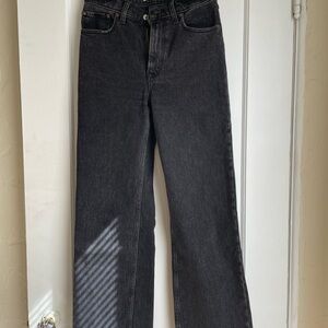 Abercrombie & Fitch Women's Straight Leg Jeans in Black